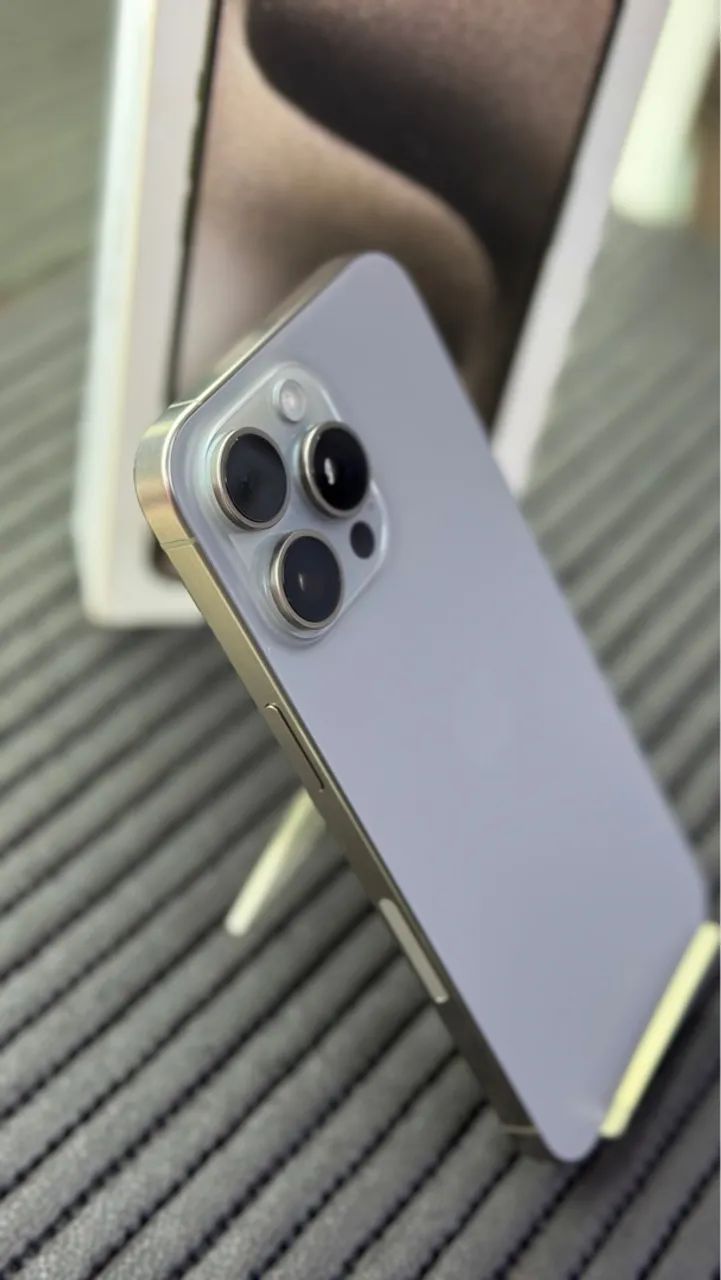 iPhone 15 Pro Max 256Gb - Seminovo  - Foto 2