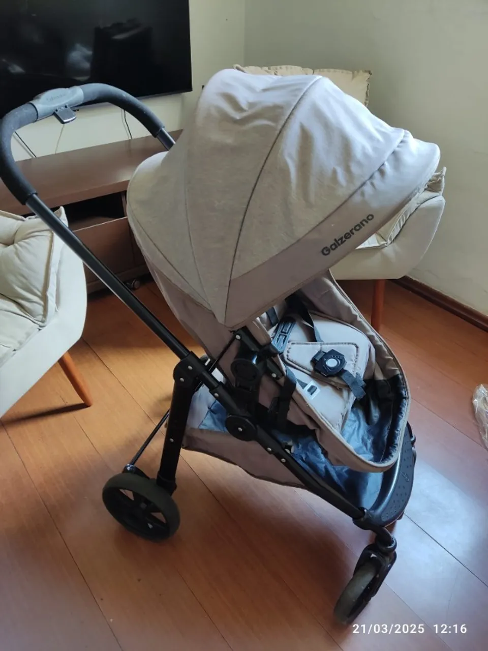 Carrinho de bebê usado Galzerano
