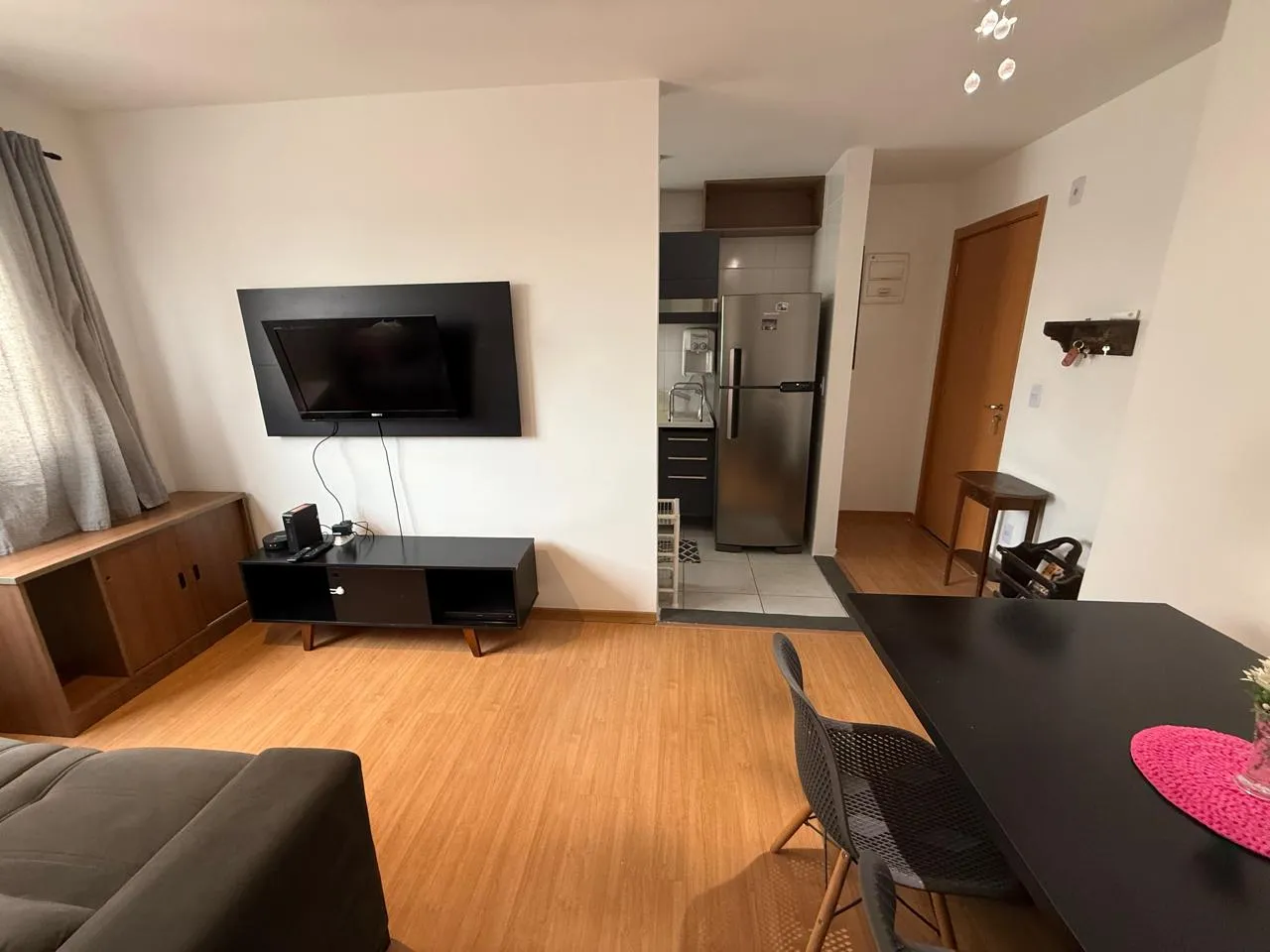 APARTAMENTO MOBILIADO - 2 QUARTOS - VILLA GARDEN
