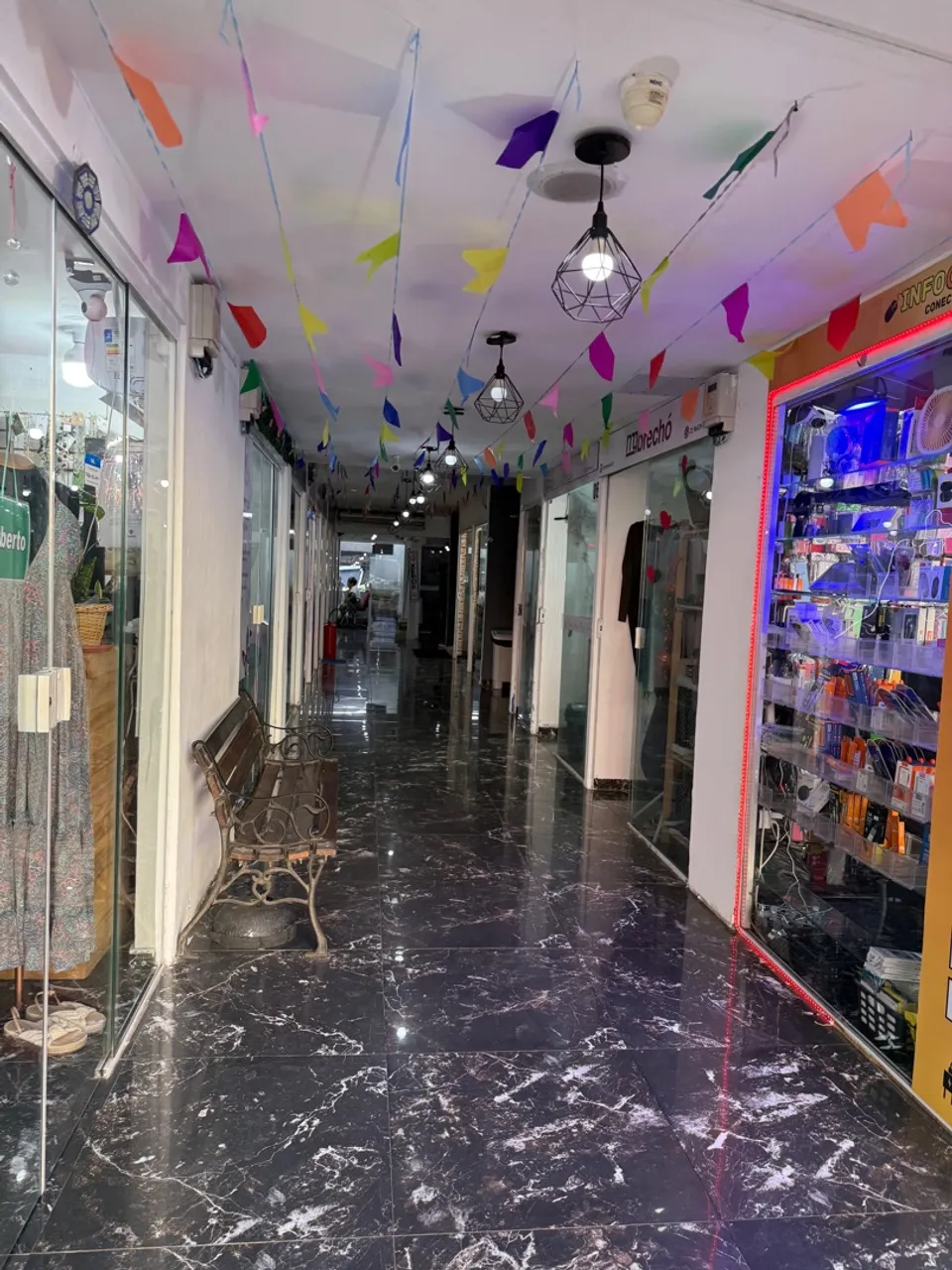 Salas Comerciais e Lojas para Alugar no Coração do Grajaú! A partir de R$ 700!