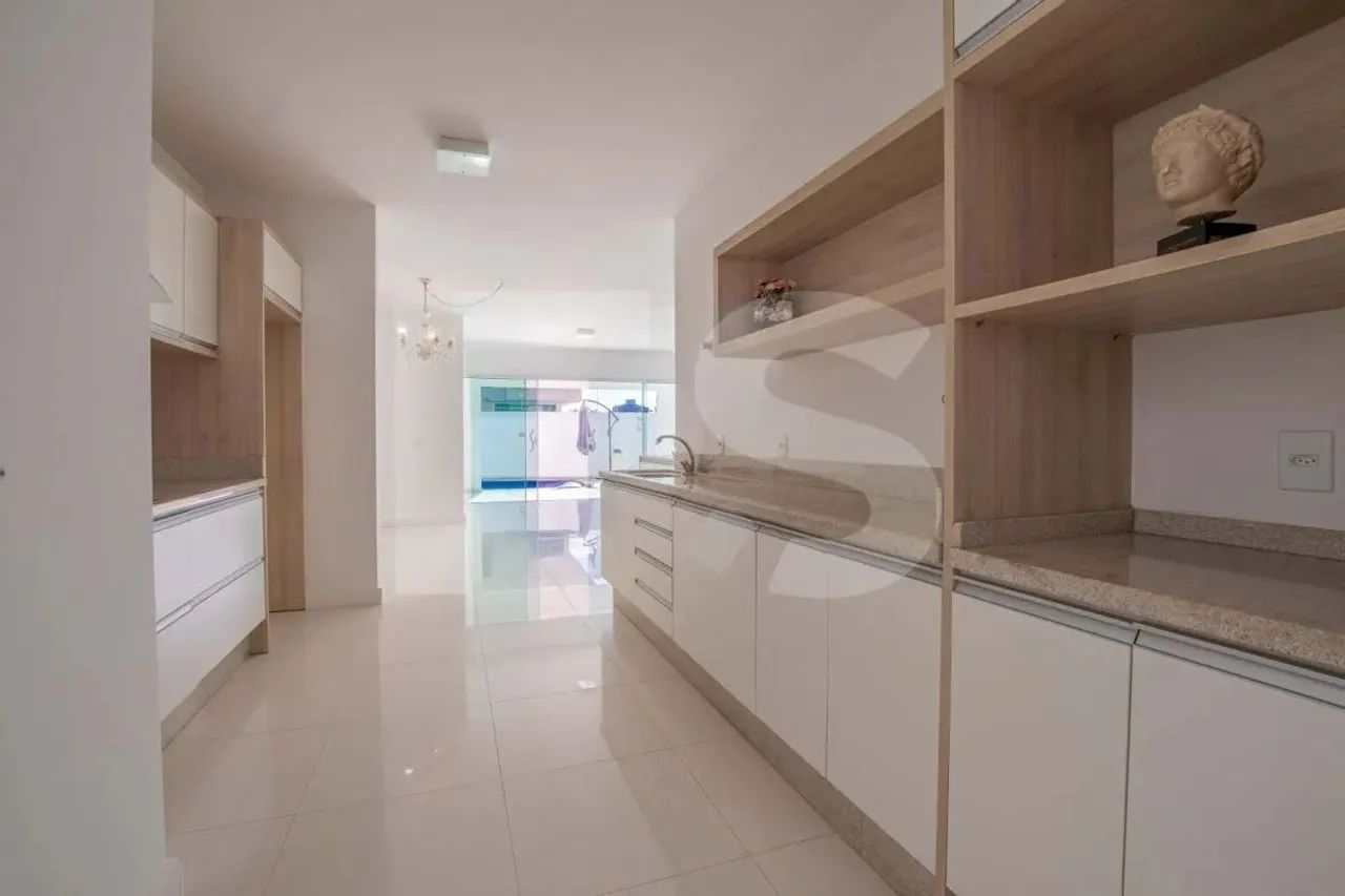 E- Casa de alto padrão com 4 quartos sendo 2 suítes em Praia dos Amores/Balneário Camboriú - Foto 2