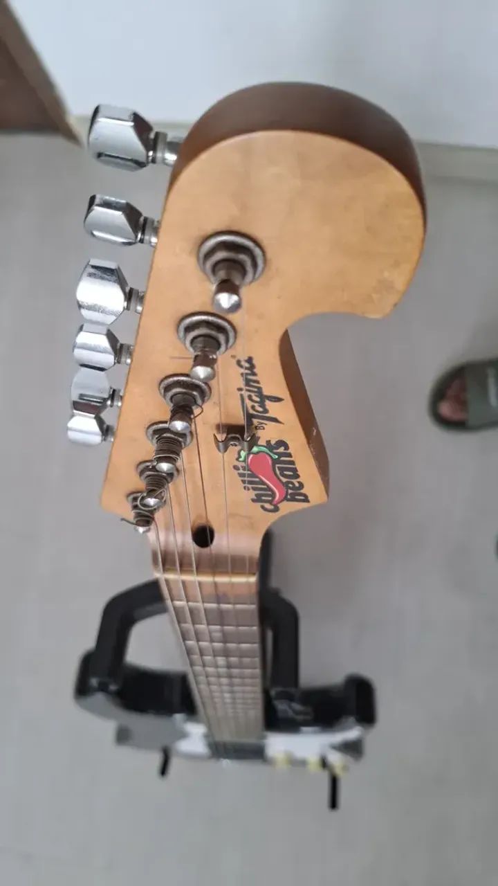 Guitarra Tagima Chilli Beans T635 - Stratocaster - Foto 3