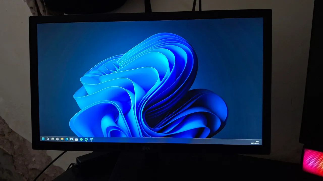 Monitor LG - 21.5 pol 75 hz 5ms  tecnologia amd freesync