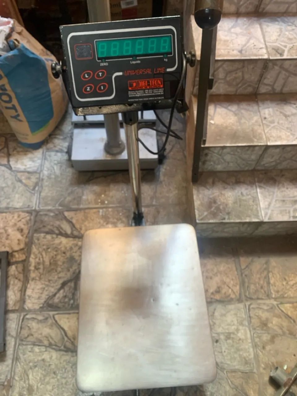 Balança Digital Comercial Digi-tron 300KG Com Bateria