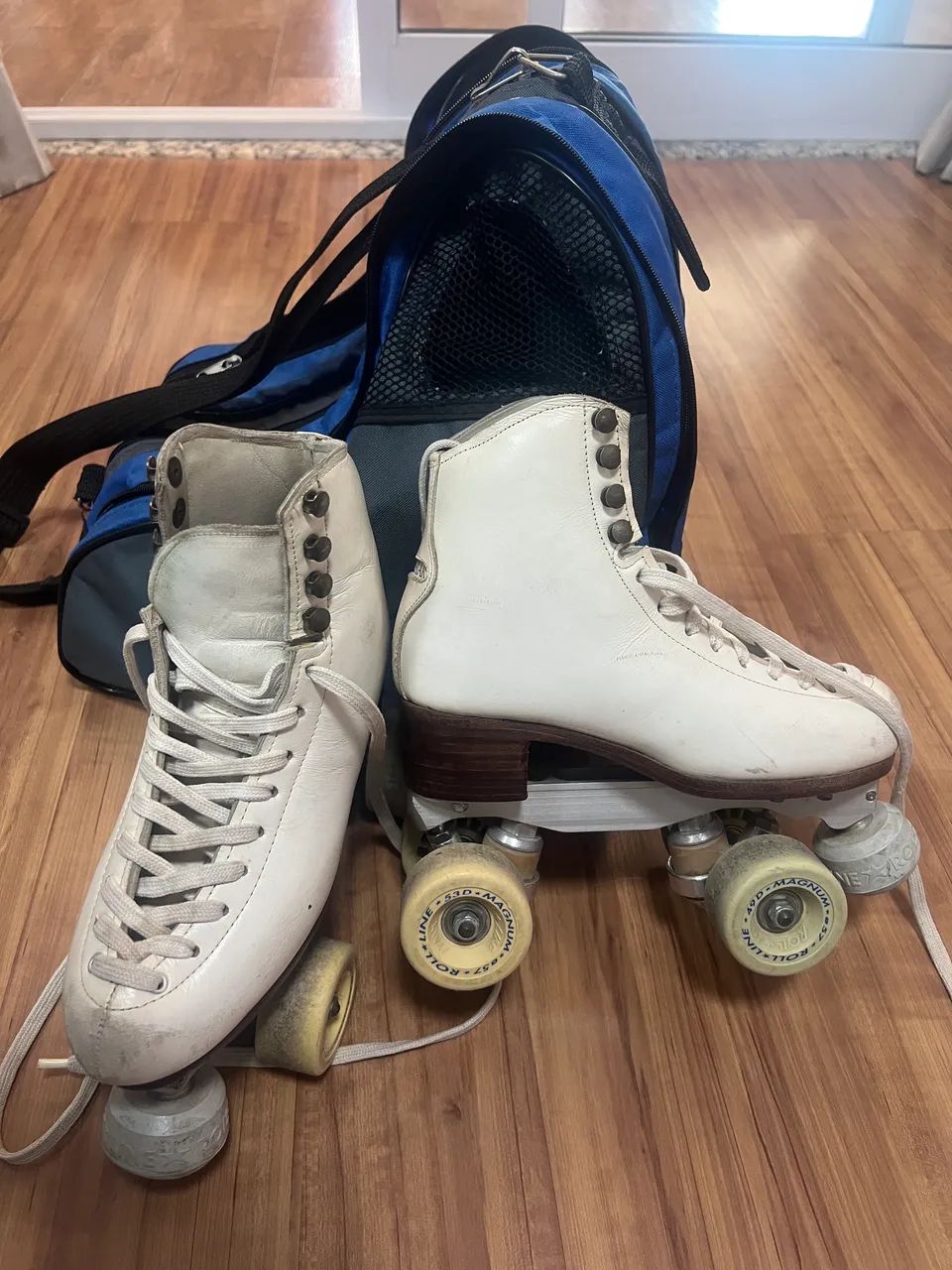 Patins base italiana variant com bota americana número 35 com mochila em bom estado.  - Foto 2
