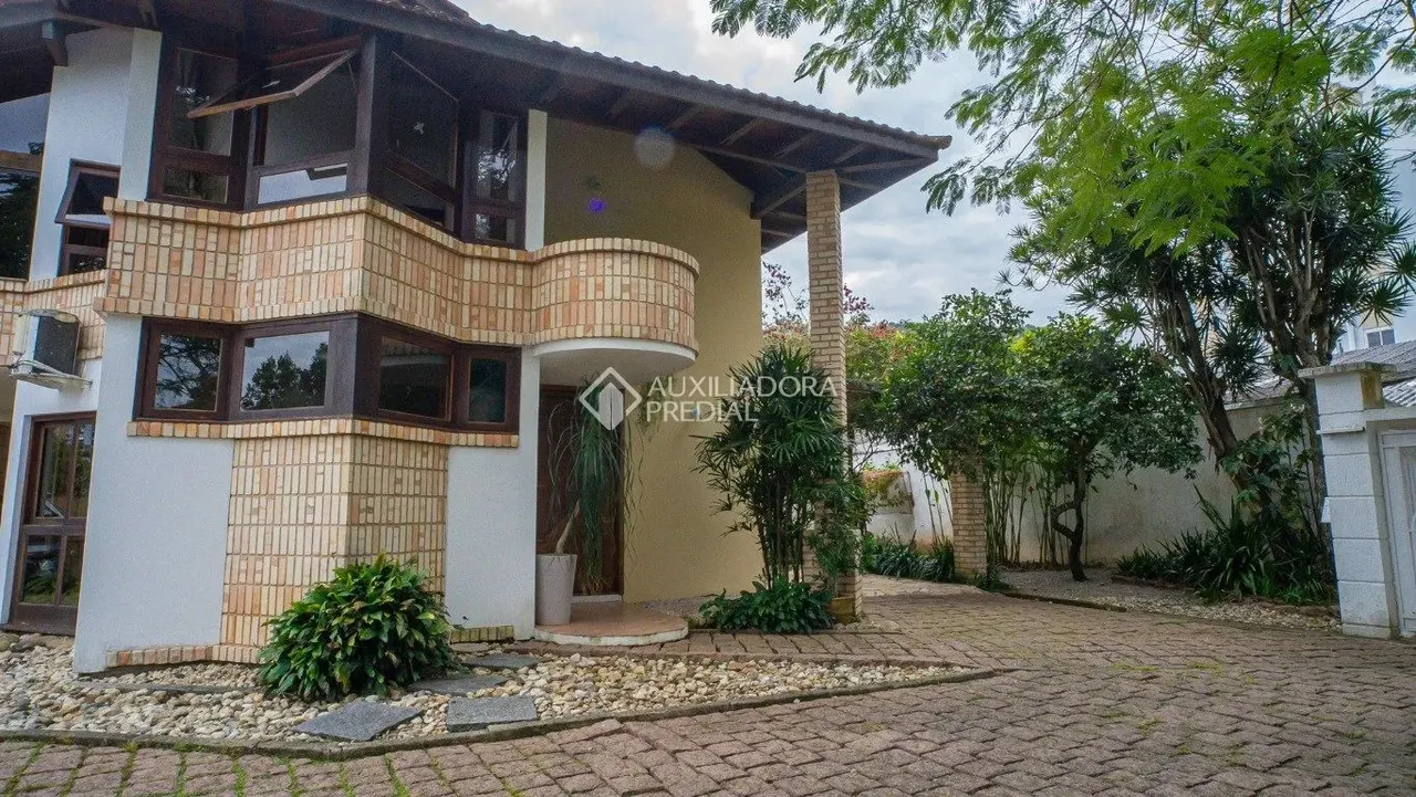 Casa 4 quarto(s), no bairro Monte Verde