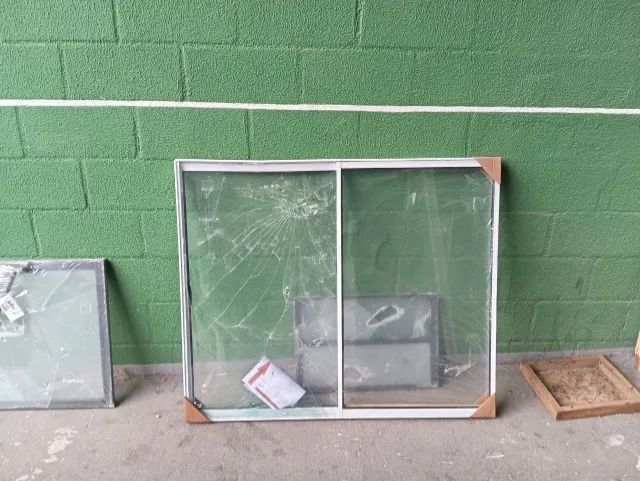 Janelas de Alumínio - Pontas de Estoque 