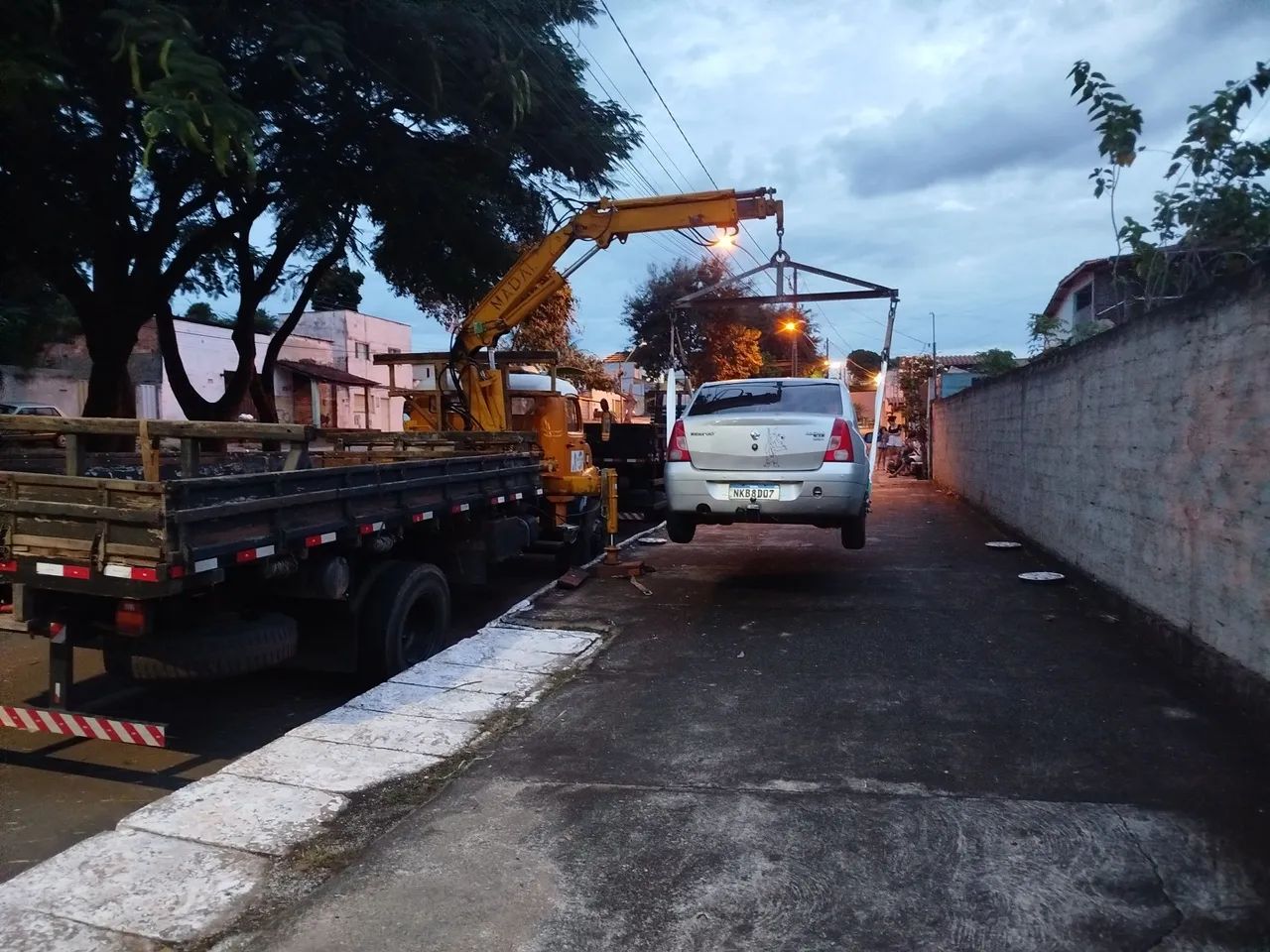Locação de munck e transporte 24h Goiânia e região...  - Foto 3