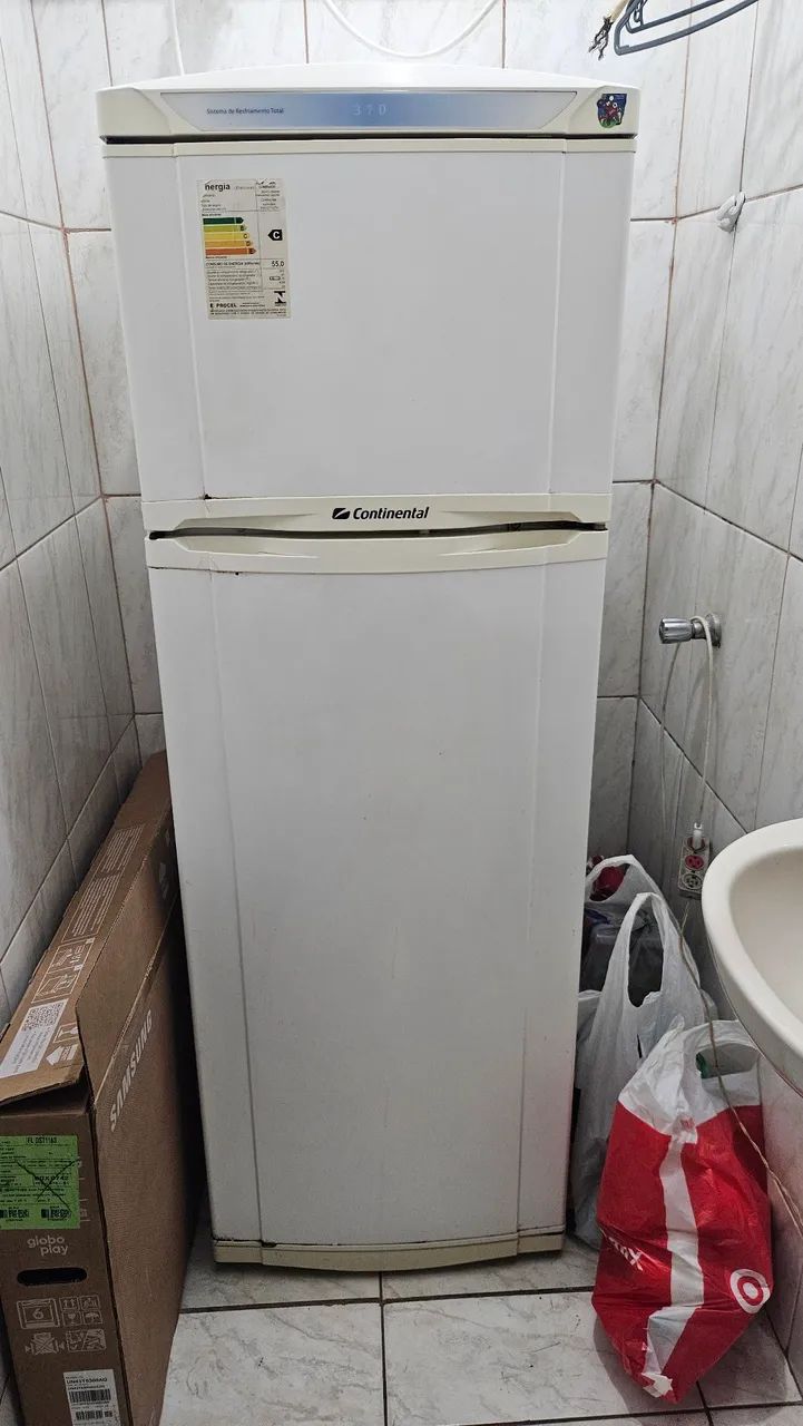 Geladeira Continental Duplex 370 litros