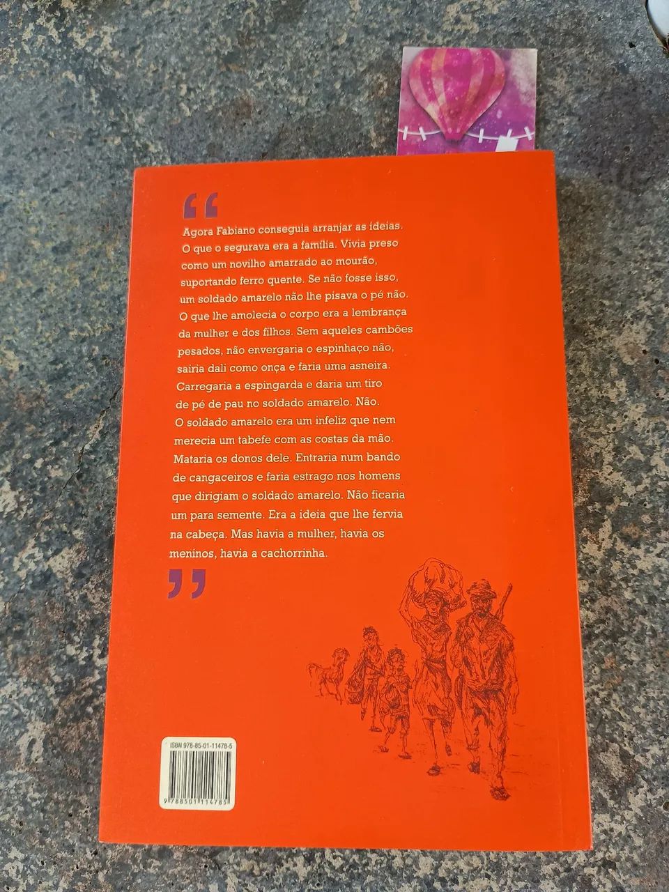 Livro vidas secas de Graciliano Ramos  - Foto 3