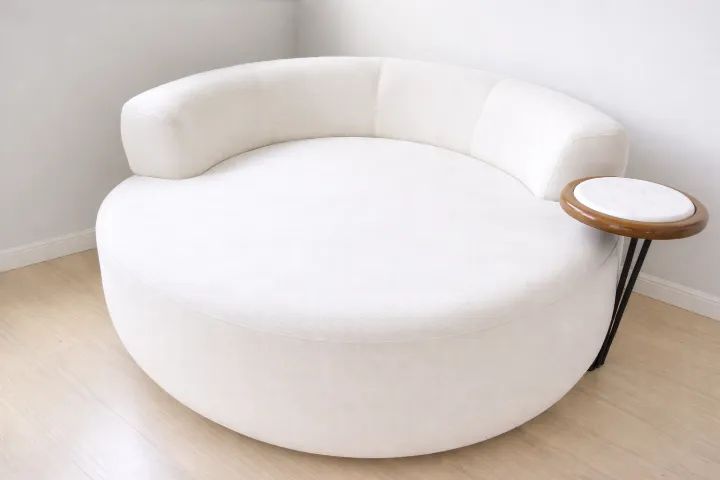 Sofá redondo com almofadas  - Foto 2