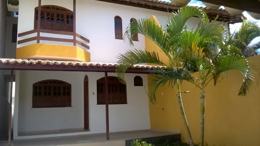 Casa condomínio, 3 quartos, suíte, gabinete, garagem, 300 m praia, Piatã, segurança 24 h.
