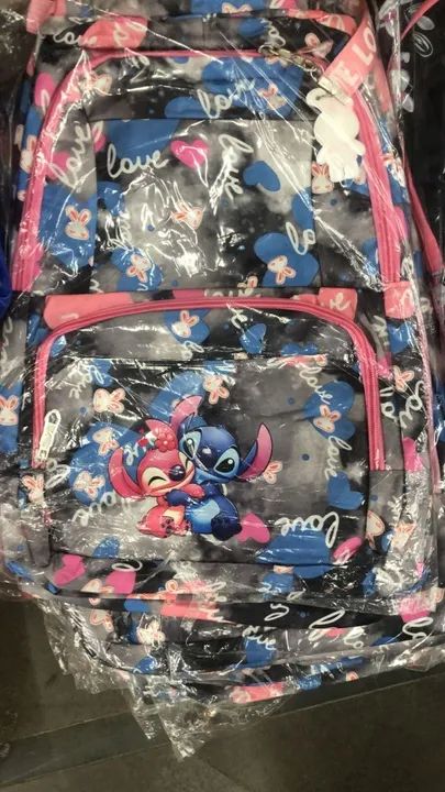 Mochila Stitch com estampa de coelhinhos - Foto 3