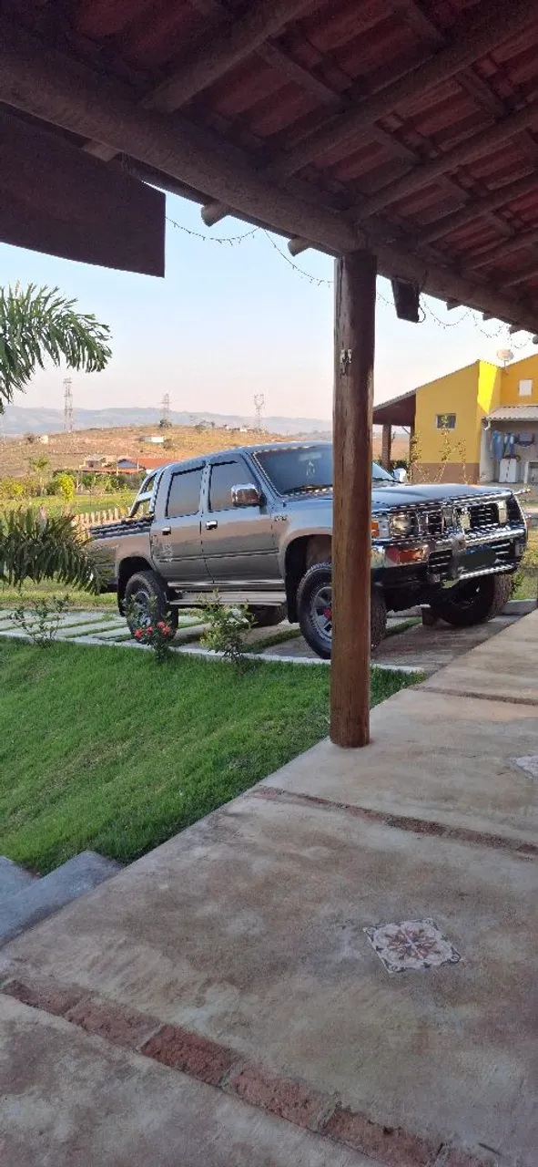 Vendo hilux sr5 diesel