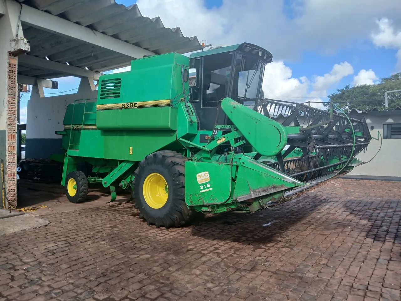 Colheitadeira John Deere 6300 tudo da 1175 SLC 316