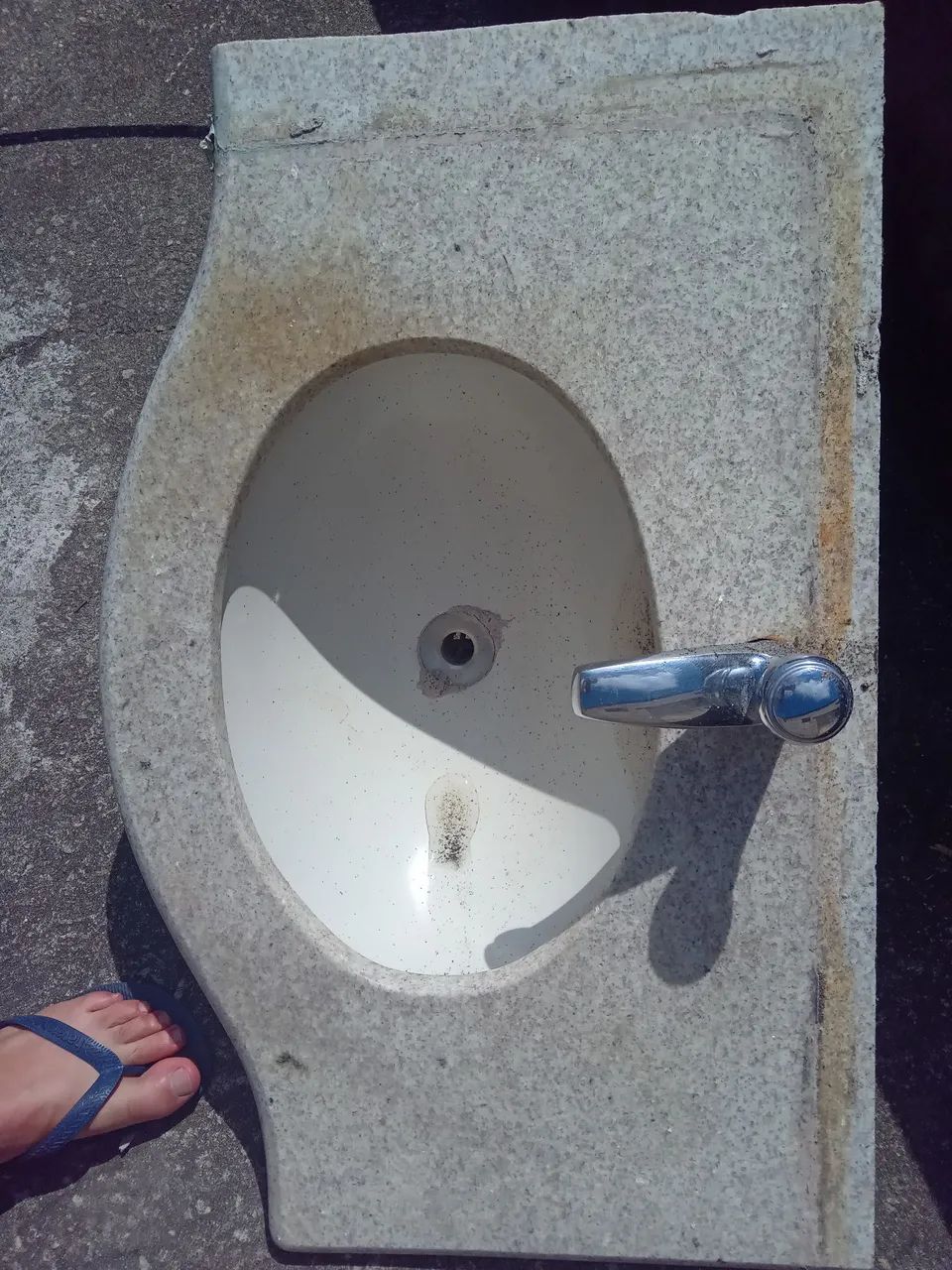 Pia branca64861553689986121