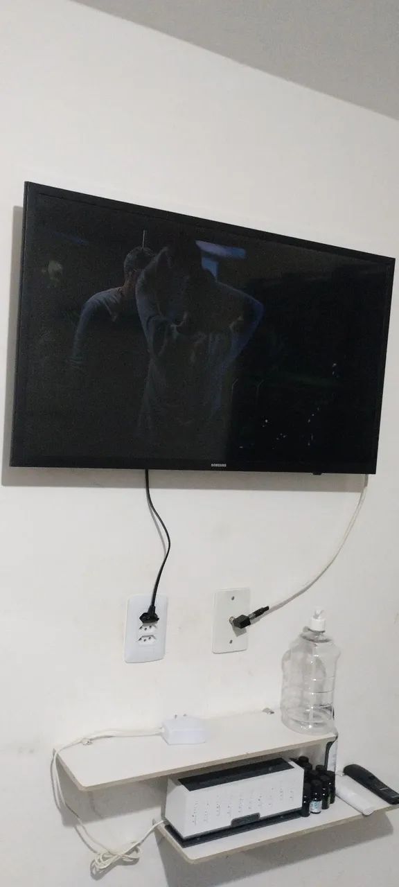 32-inch TV64418593179907121