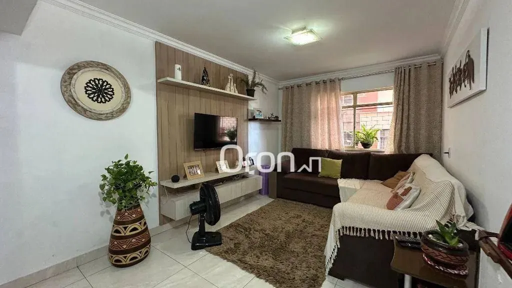 Apartamento com 3 dormitórios à venda, 77 m² por R$ 298.000,00 - Setor Leste Vila Nova - G