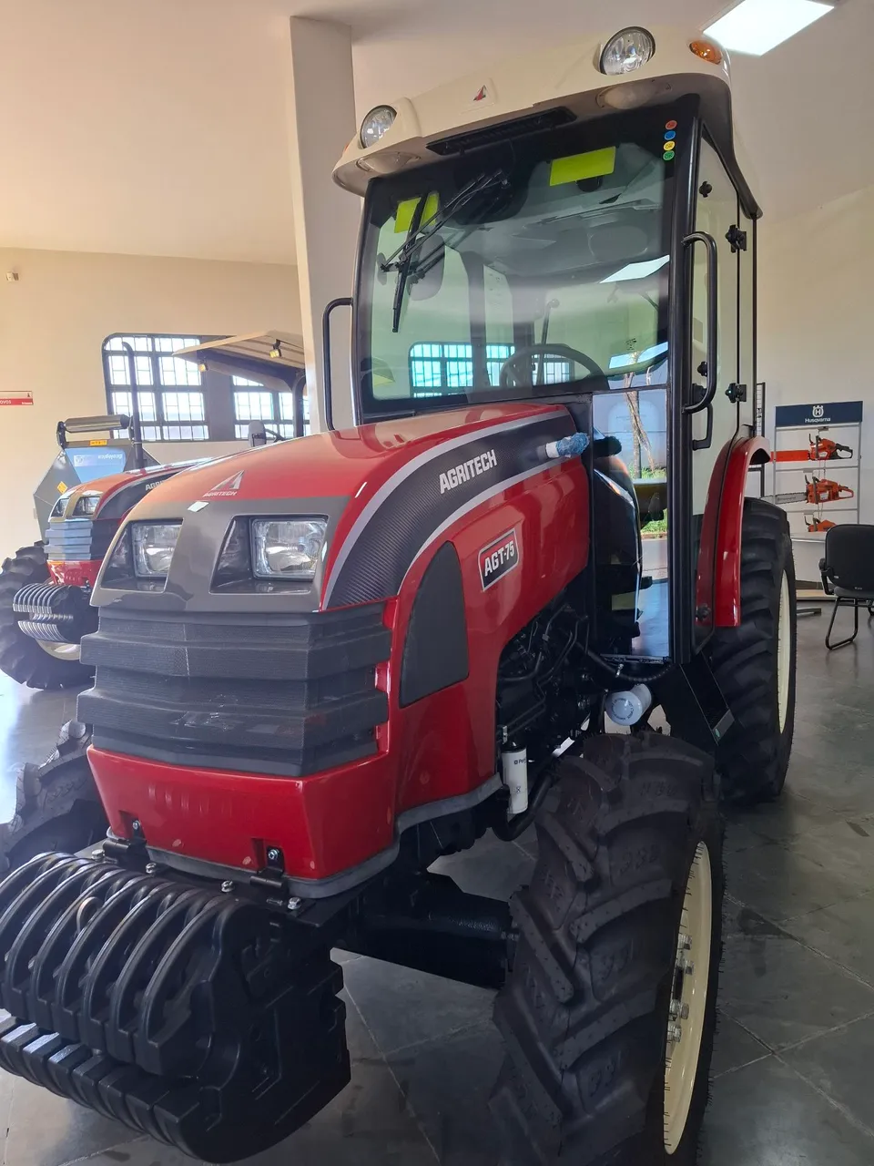 Trator Cafeeiro Agritech AGT-75