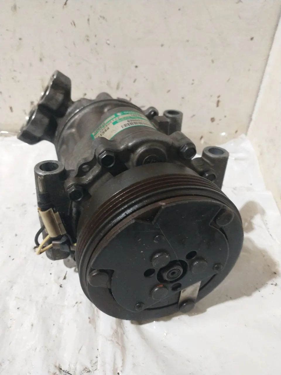 Compressor de Ar Condicionado Renault Clio 2004 1.0 16v - Foto 2