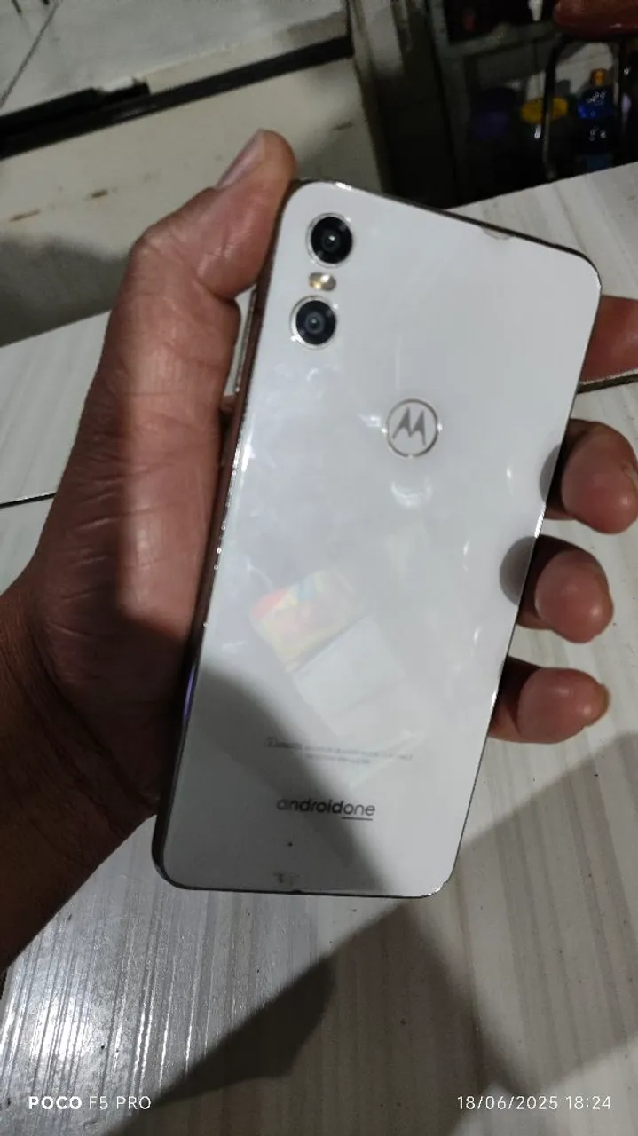Moto One