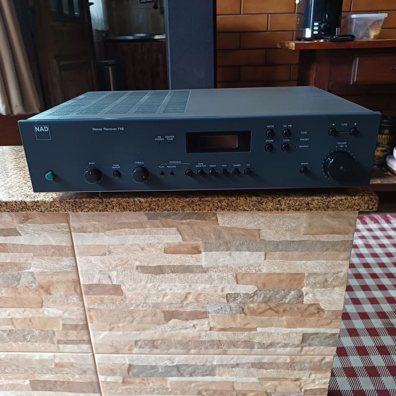 Receiver NAD 710 Stereo - Em ótimo estado!