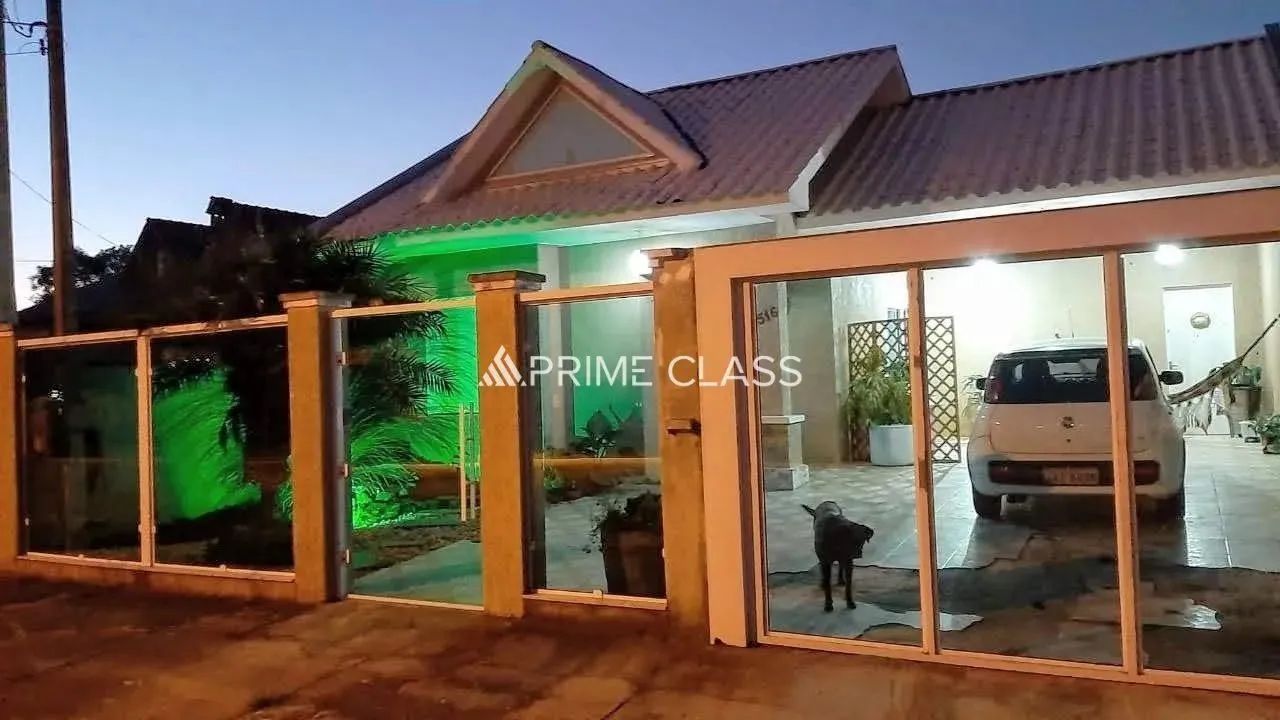 Casa com 4 dormitórios sendo 3 suítes - Bairro Niterói, Canoas/ RS