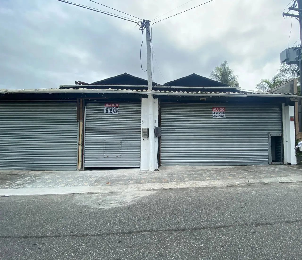 Alugo duas lojas no Recreio dos Bandeirantes