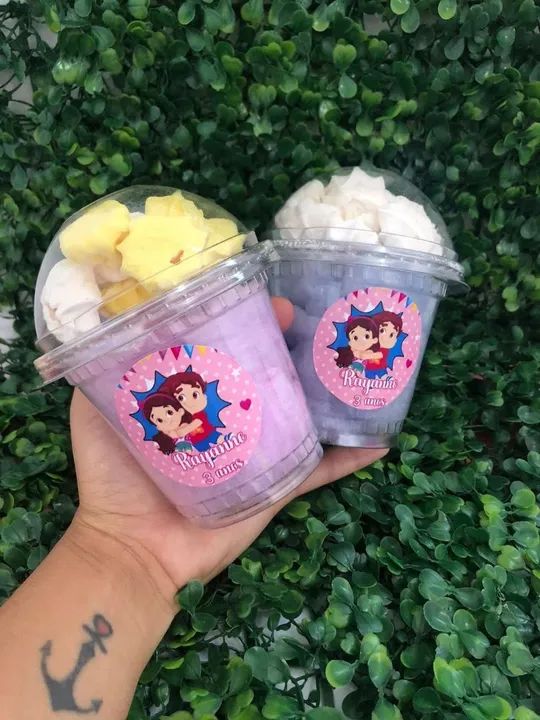 Máquina de fazer  algodão  doce  semi nova ! Com o material  pra trabalhar  ja - Foto 6