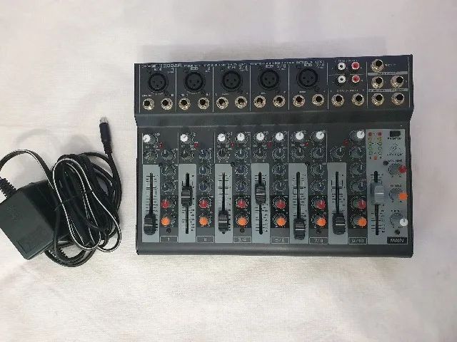 Mixer Behringer Xenyx 1002B (Mesa de 10 canais) 110 V