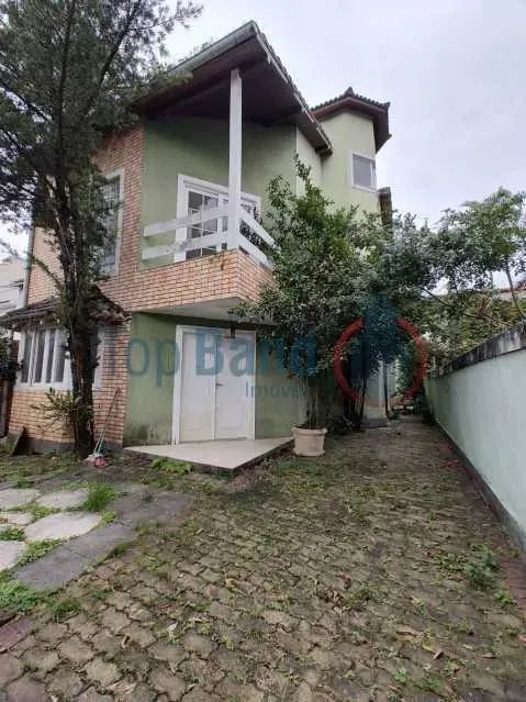 Apartamento : / Residencial / Vargem Pequena 1