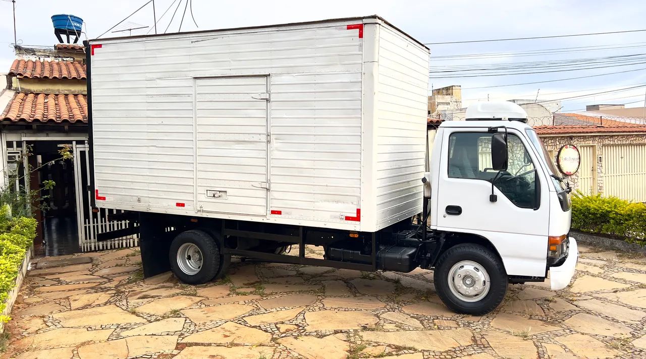 GMC 7110 - Caminhão báu 3/4 - 7 Ton com motor cummins do ford 815 150cv - Foto 3
