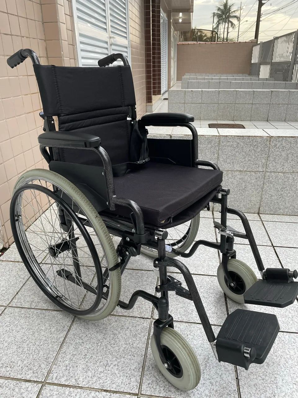 Locação Cadeira de Rodas - Foto 2