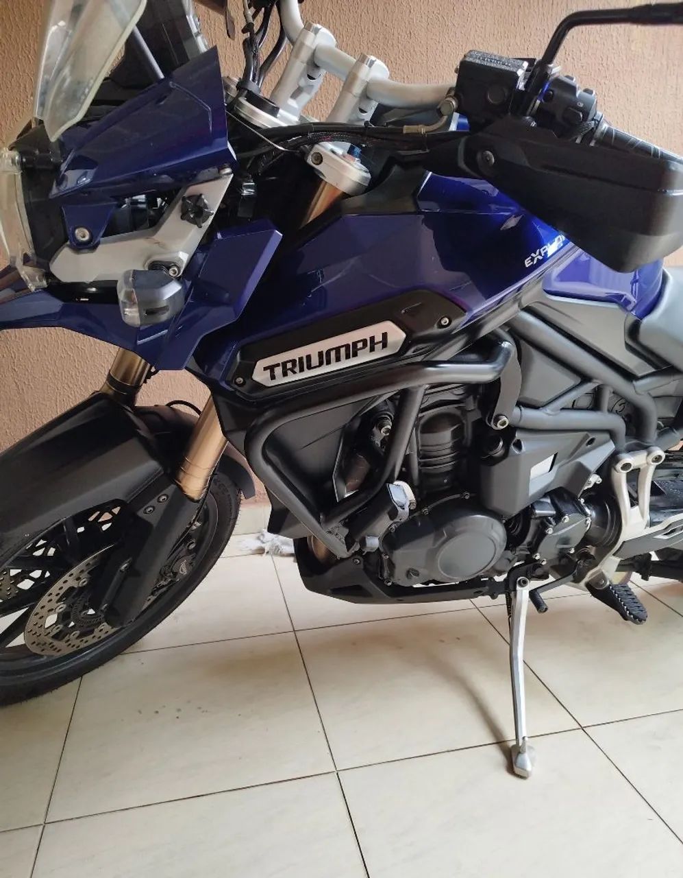 TRIUMPH TIGER 1200cc ano 2014. Aceito troca.