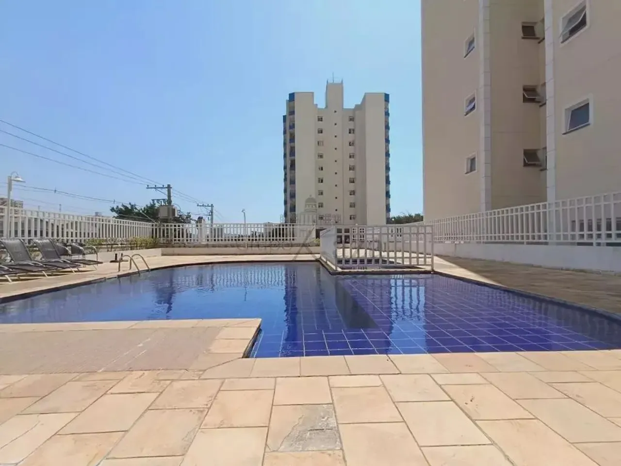 Oportunidade Apartamento Jardim América, Condomínio Landmark, 2 Quartos, Sacada, Vista Liv