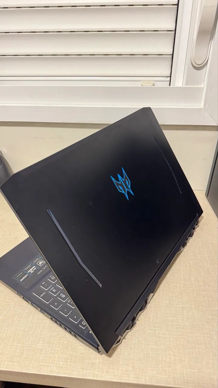 Acer Predator Helios 300 - Foto 3