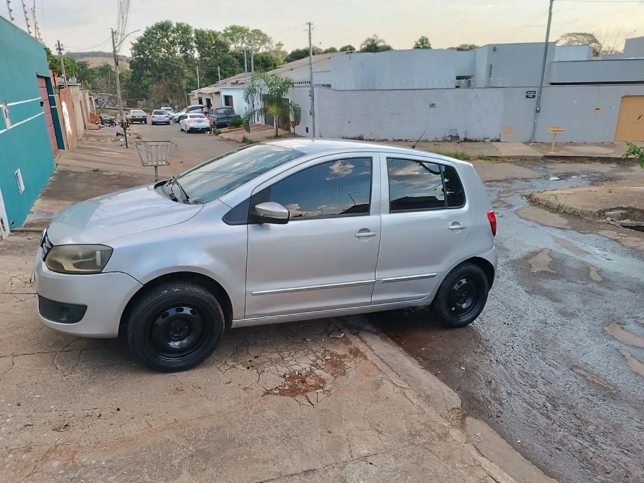 Volkswagen Fox Fox 1.0 Mi Total Flex 8V 5p 2010