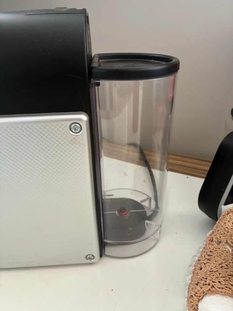 Cafeteira nespresso usada - Foto 2