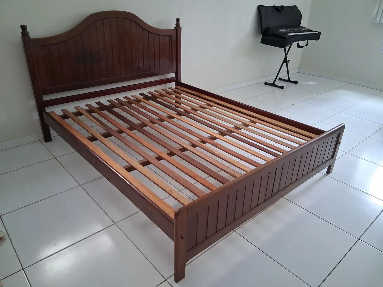 Cama de casal em jatobá queen - Foto 2