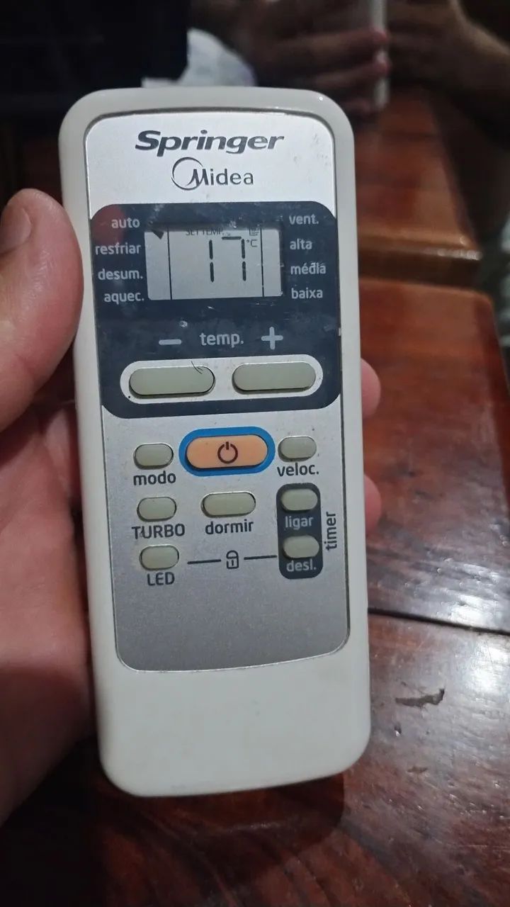 Ar condicionado digital de 7500 btus da marca Springer - Foto 2