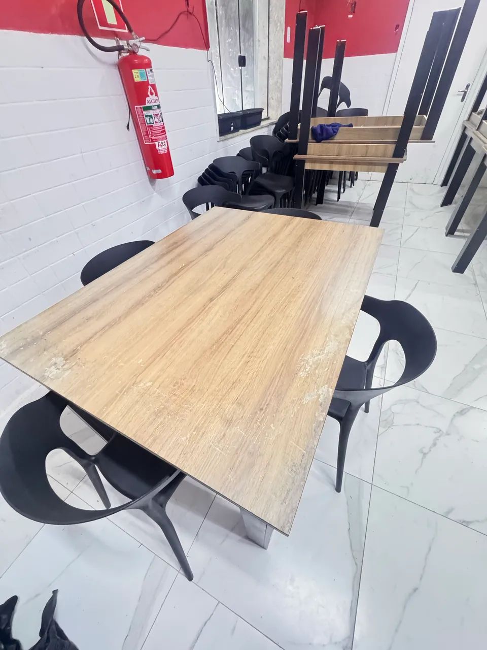Conjunto de mesa com cadeiras  - Foto 2