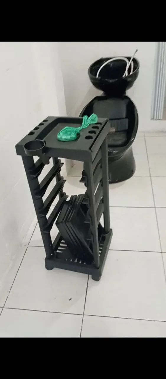 Vendo carrinho auxiliar, lavatório, e espelho  - Foto 4