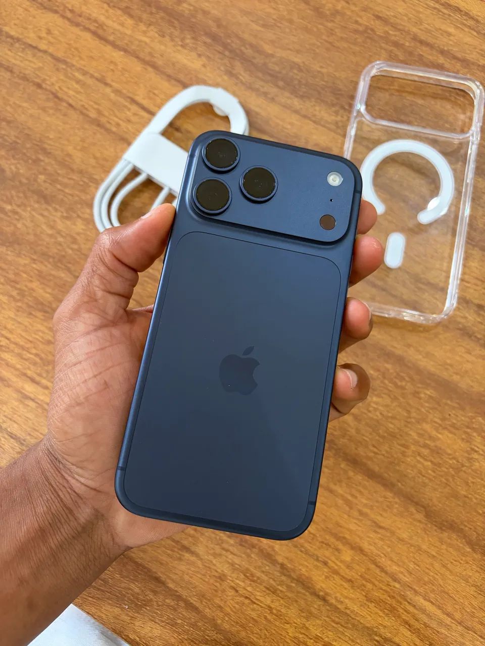 17 Pro Max Blue 256 GB nunca ativado 