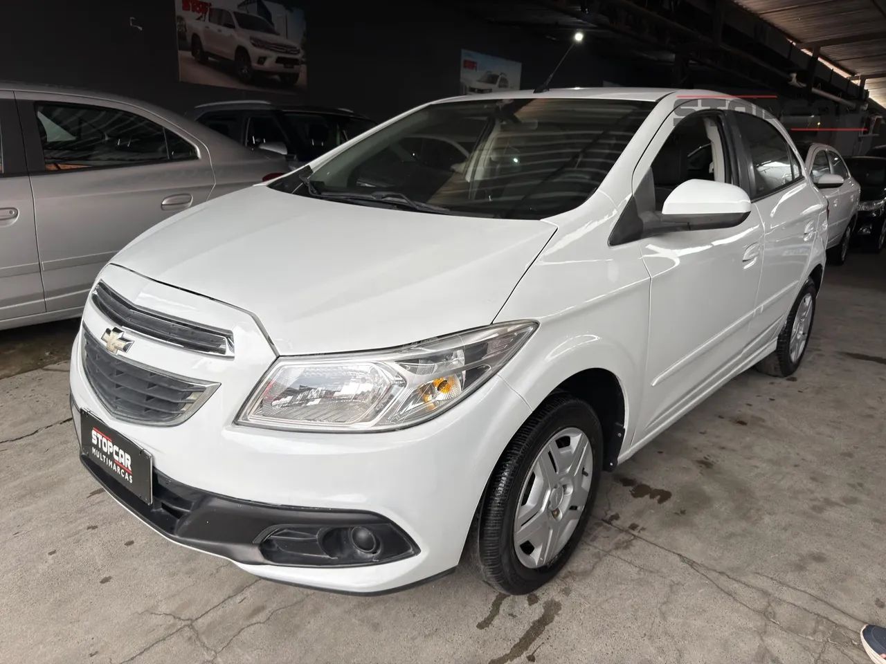 Chevrolet Onix ONIX HATCH LT 1.0 8V FlexPower 5p Mec. 2014