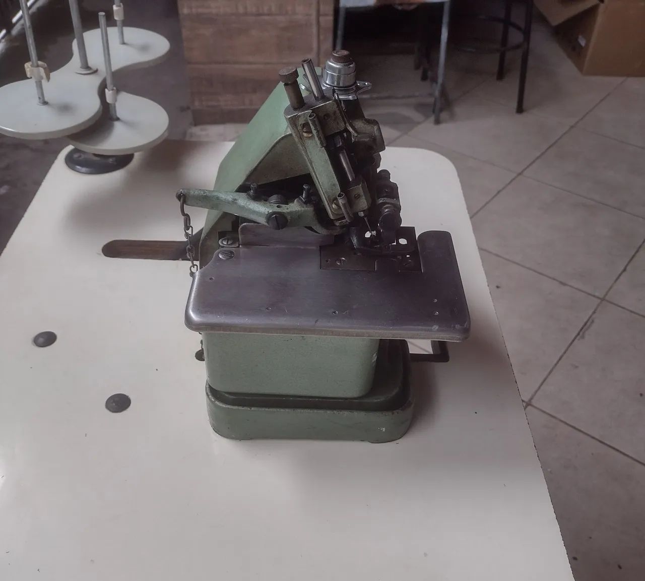 Máquina overloque semi industrial  - Foto 3