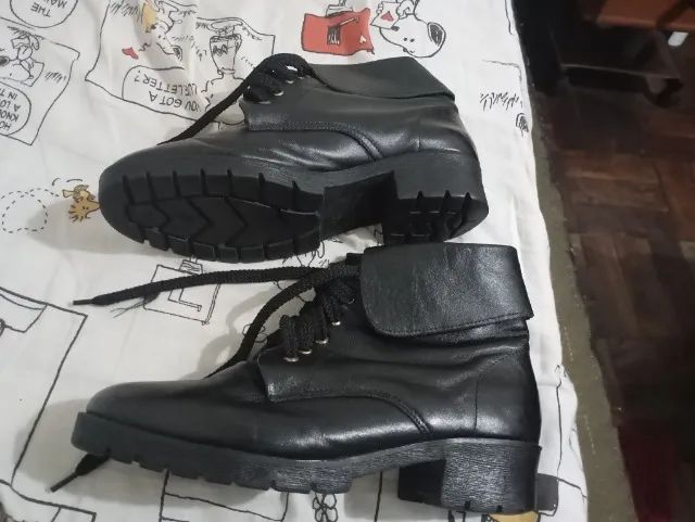 Bota de couro ,em perfeito estado ,calca 36 36 - Foto 3