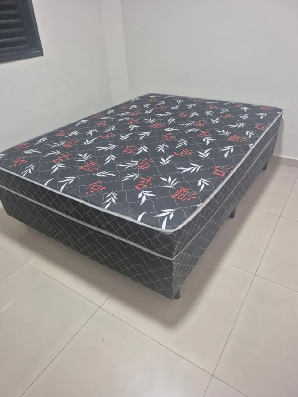 Cama box de casal conjugada