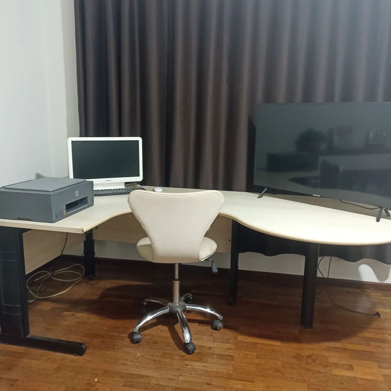 Mesa Escritório com Cadeira - Foto 4
