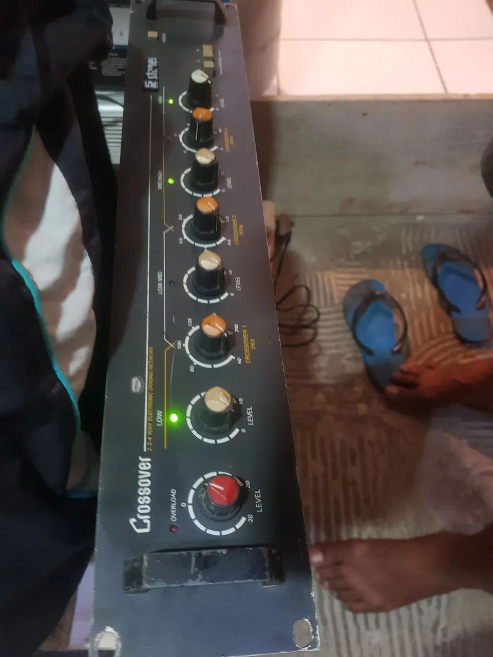 crossover eletrônico analógico de rack da marca Staner - Foto 4