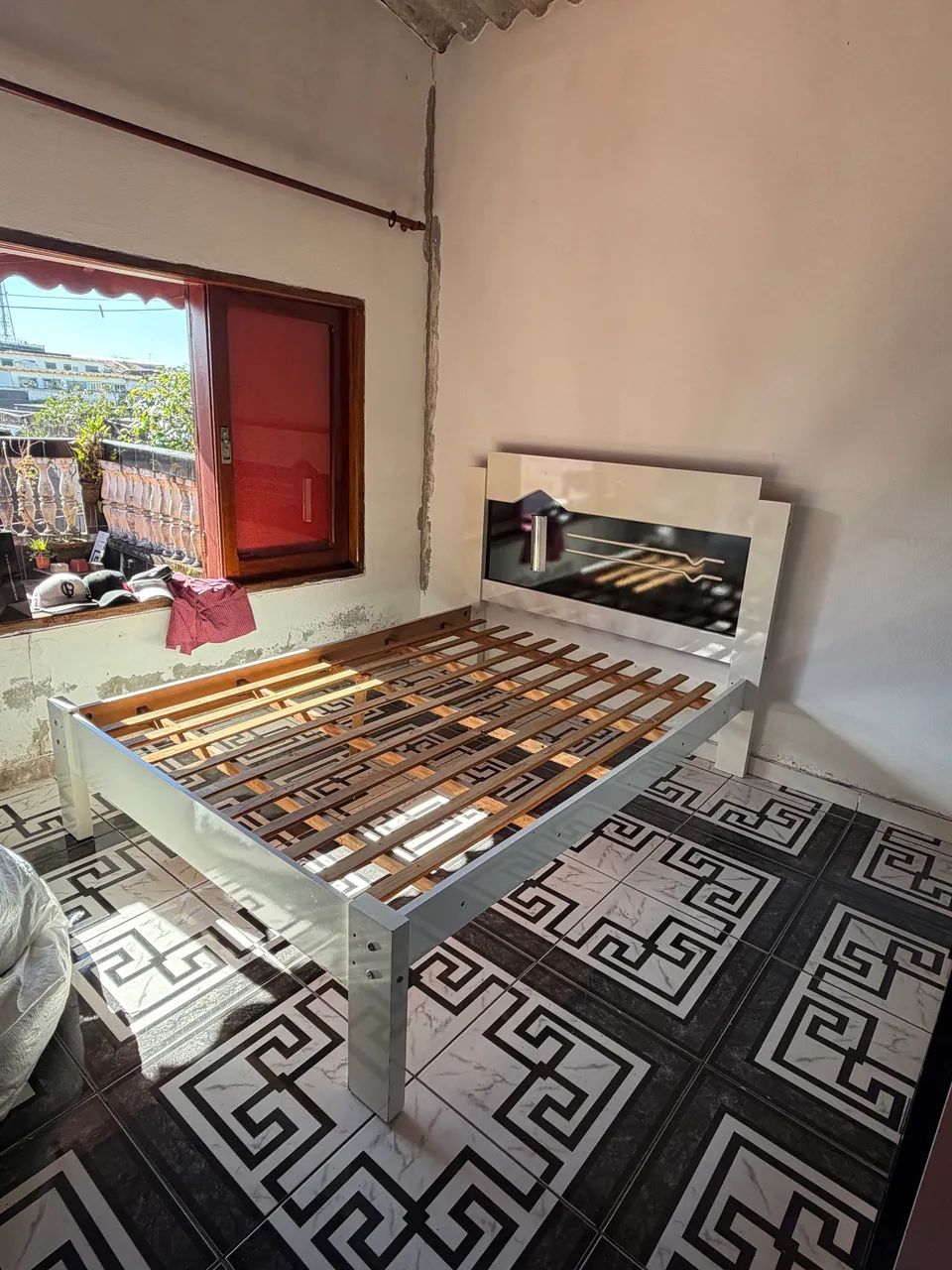 Jogo de quarto (Cama casal + Guarda Roupa + Cômoda) - Foto 4